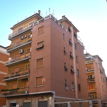 Tia Tourist Apartment Ρώμη Εξωτερικό φωτογραφία