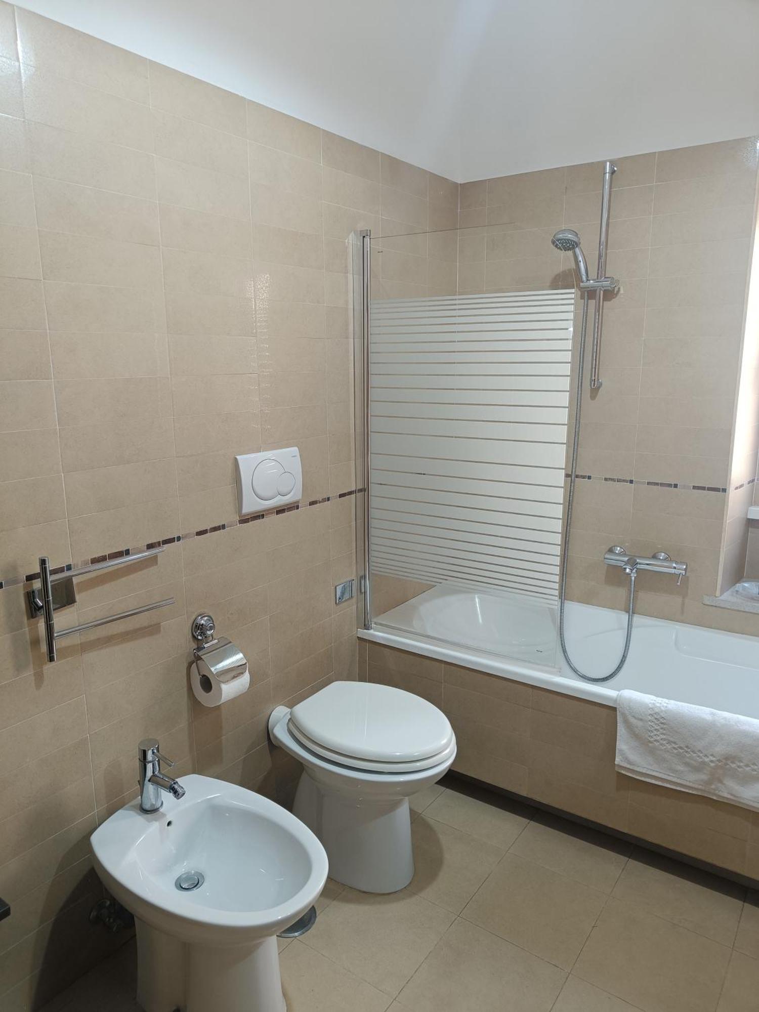 Tia Tourist Apartment Ρώμη Εξωτερικό φωτογραφία
